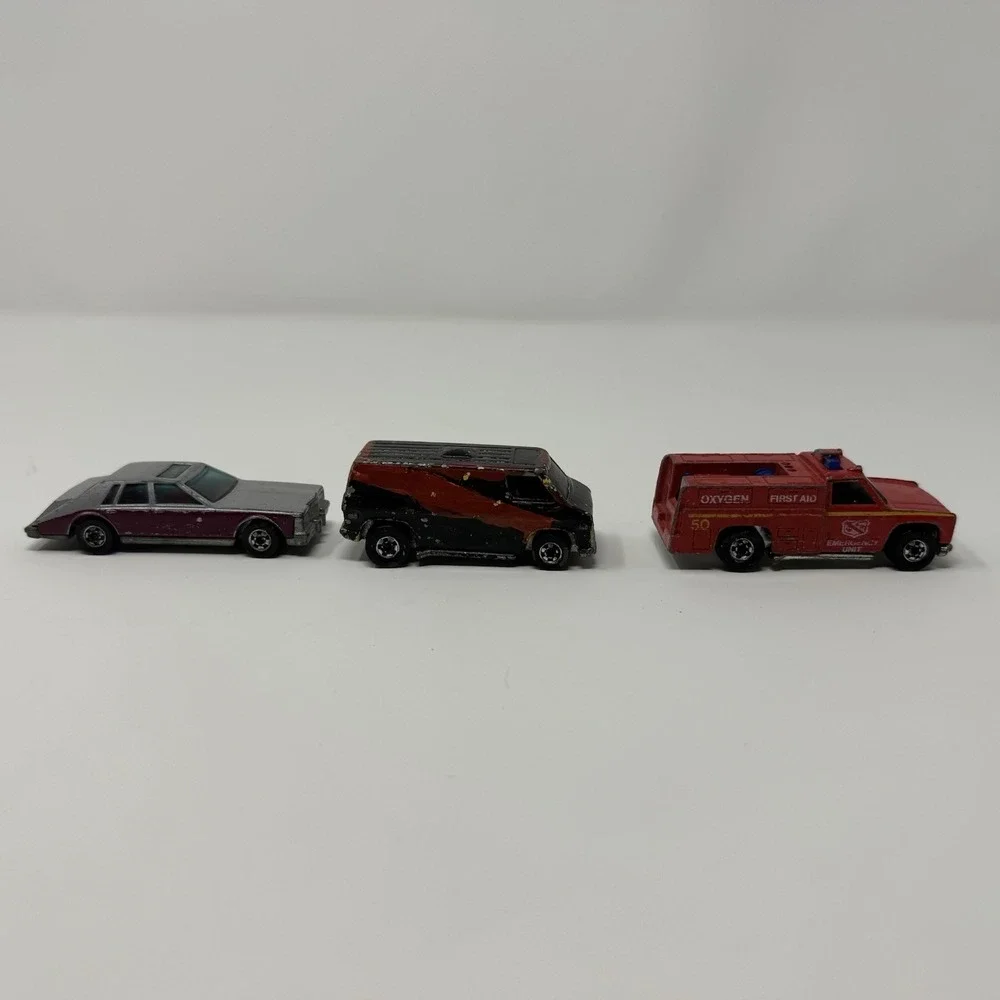 Lot of 9 Vintage 70s 80s Hot Wheels Matchbox Die Cast Cars Toys Used Played